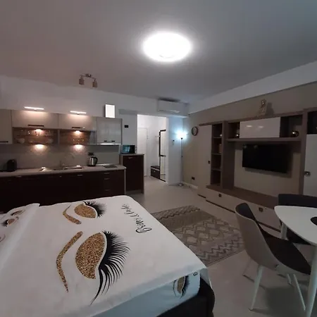 Sundream By The Mamaia