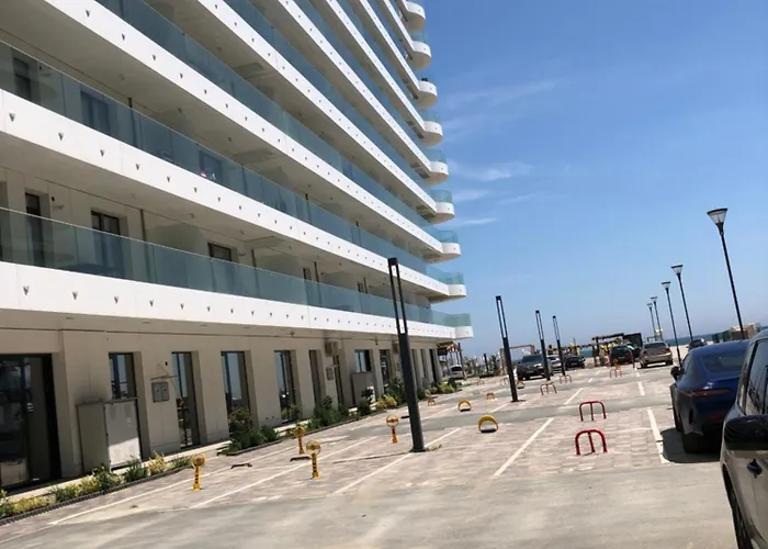 Sundream By The Daire Mamaia